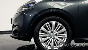 Peugeot 208 1.2 PureTech Allure de 2017