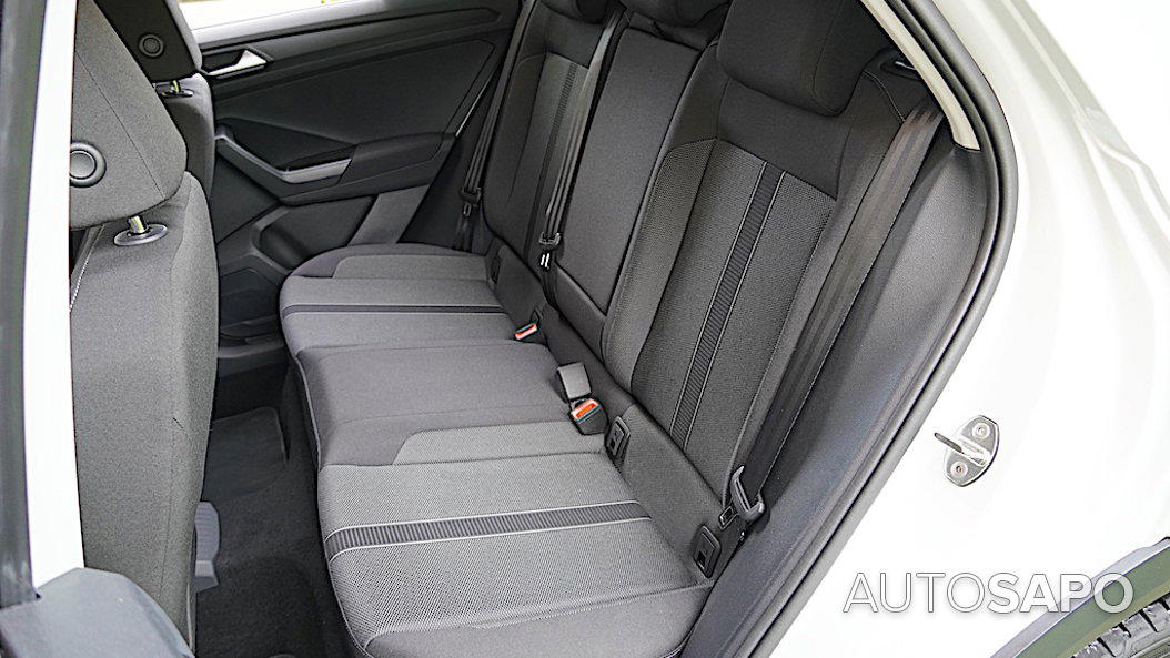 Volkswagen T-Roc 1.5 TSI de 2024