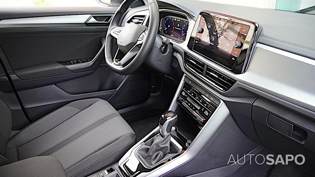 Volkswagen T-Roc 1.5 TSI de 2024