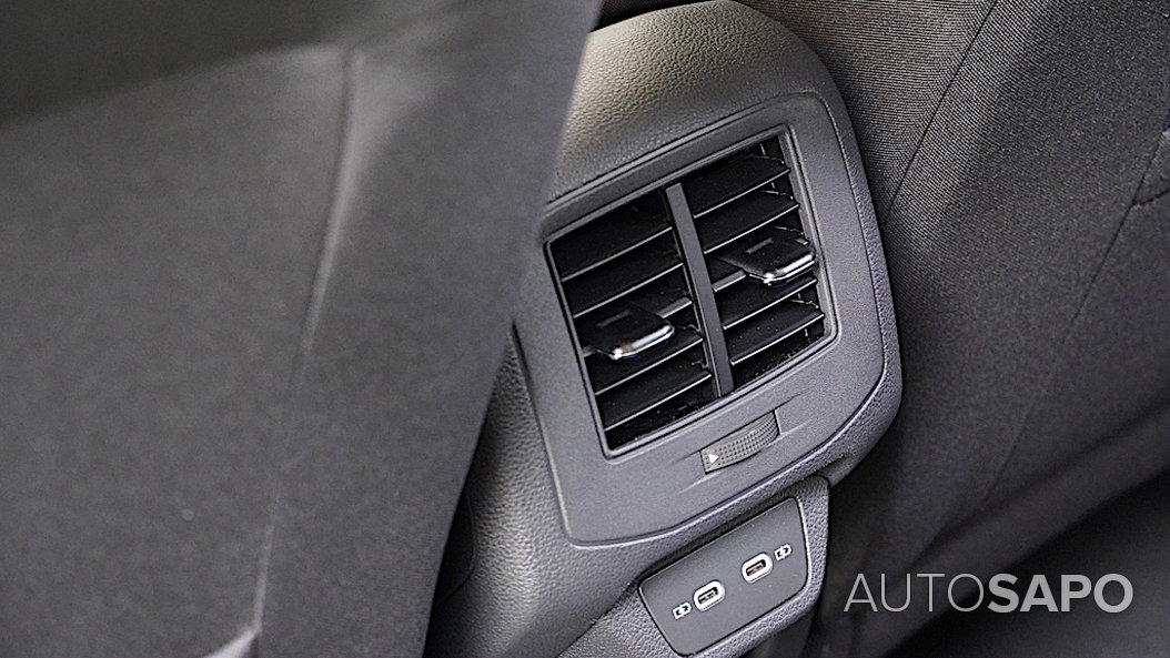 Volkswagen T-Roc 1.5 TSI de 2024