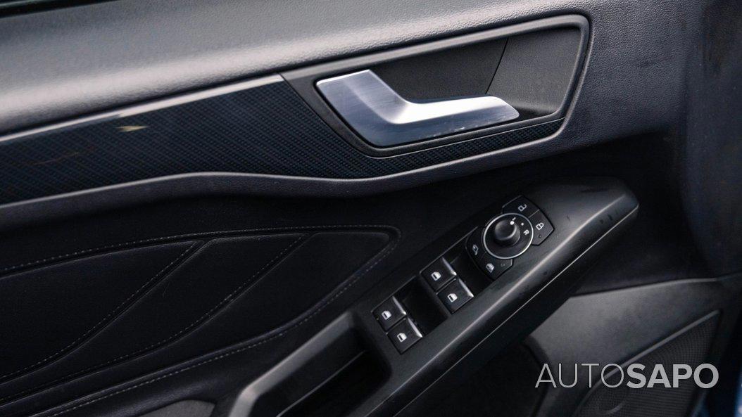 Ford Focus 1.0 EcoBoost MHEV ST-Line de 2023