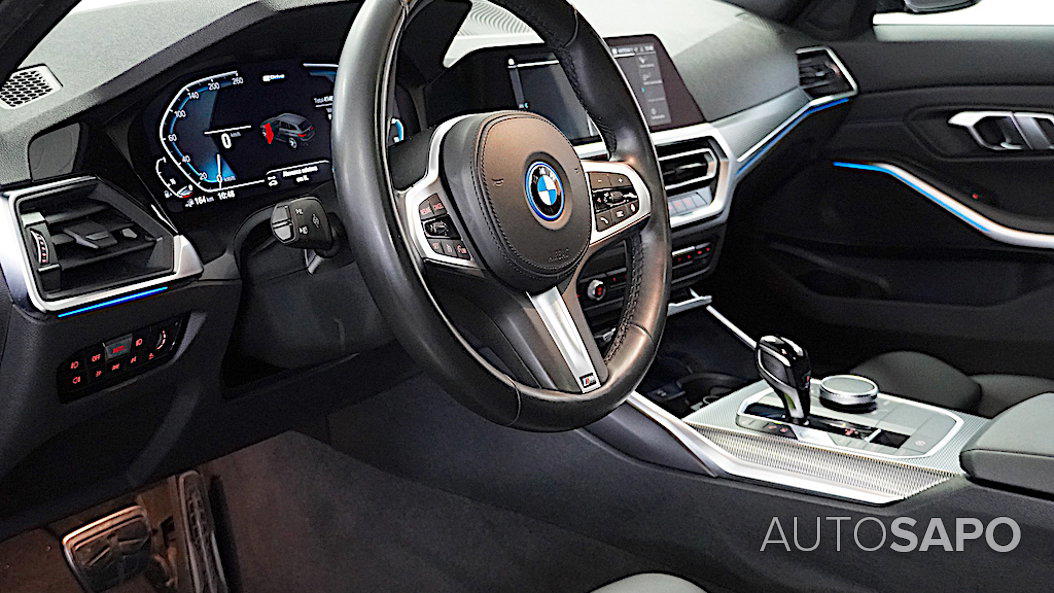 BMW Série 3 330 e Touring Pack M Auto de 2021