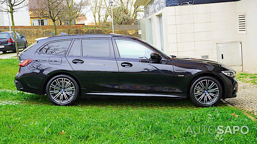 BMW Série 3 330 e Touring Pack M Auto de 2021
