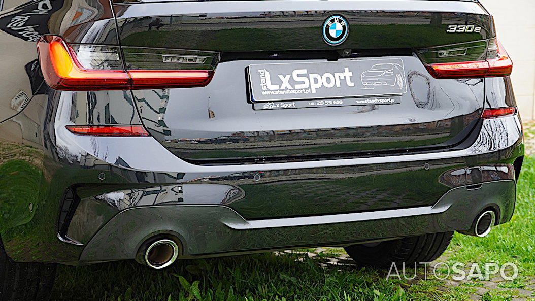 BMW Série 3 330 e Touring Pack M Auto de 2021