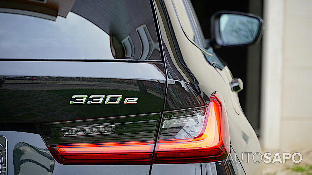 BMW Série 3 330 e Touring Pack M Auto de 2021
