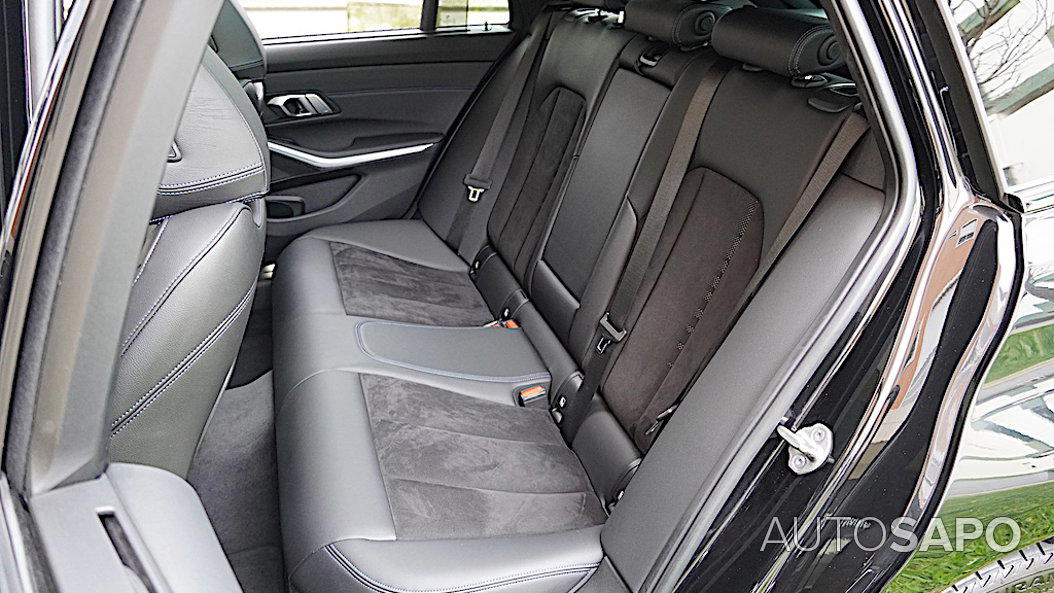 BMW Série 3 330 e Touring Pack M Auto de 2021