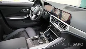 BMW Série 3 330 e Touring Pack M Auto de 2021
