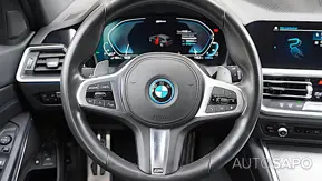 BMW Série 3 330 e Touring Pack M Auto de 2021