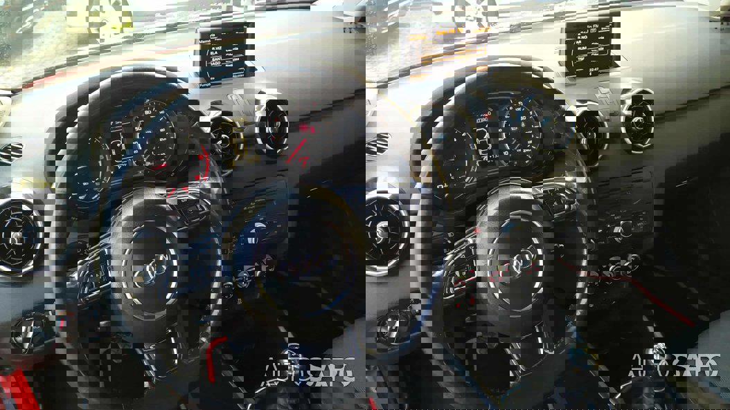 Audi A1 1.6 TDi Advance 99g de 2012