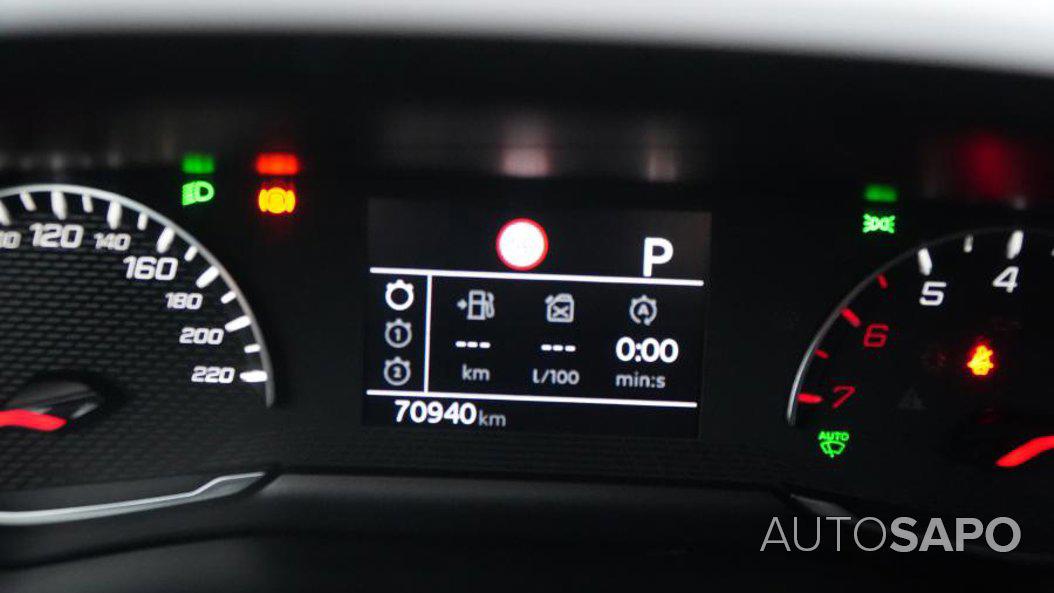 Peugeot 2008 1.2 PureTech Active EAT8 de 2020