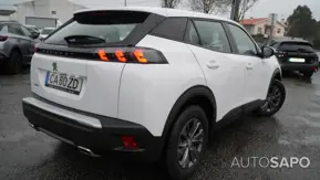 Peugeot 2008 1.2 PureTech Active EAT8 de 2020