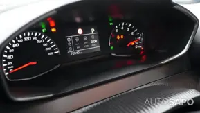 Peugeot 2008 1.2 PureTech Active EAT8 de 2020