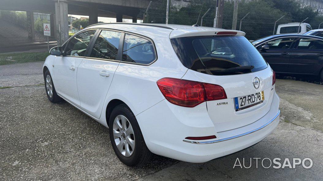 Opel Astra de 2016