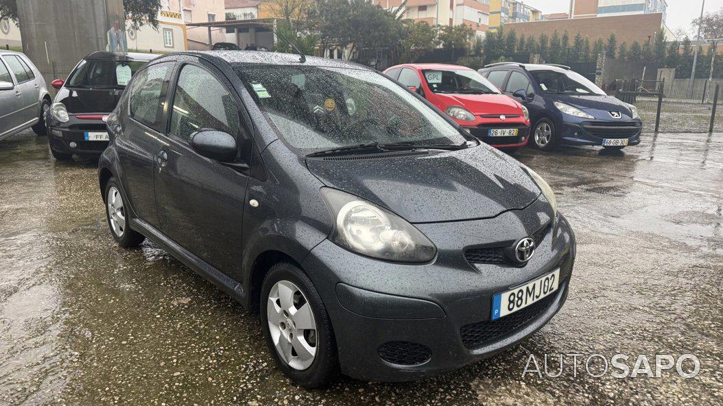 Toyota Aygo 1.0 X-Play+AC de 2011