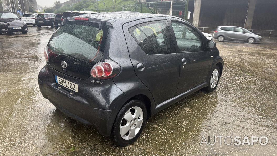 Toyota Aygo 1.0 X-Play+AC de 2011