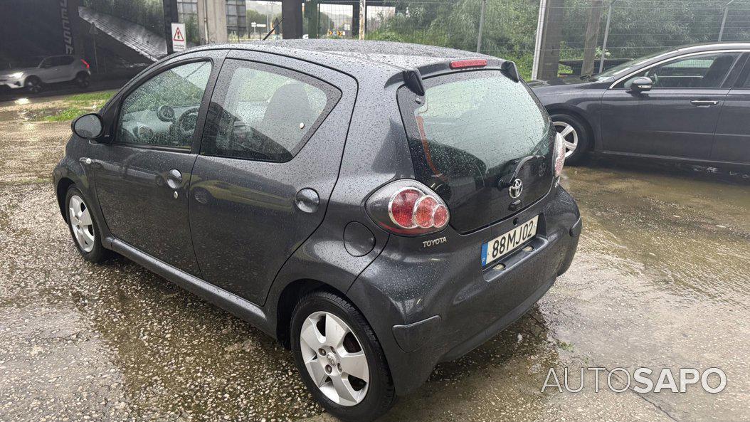Toyota Aygo 1.0 X-Play+AC de 2011