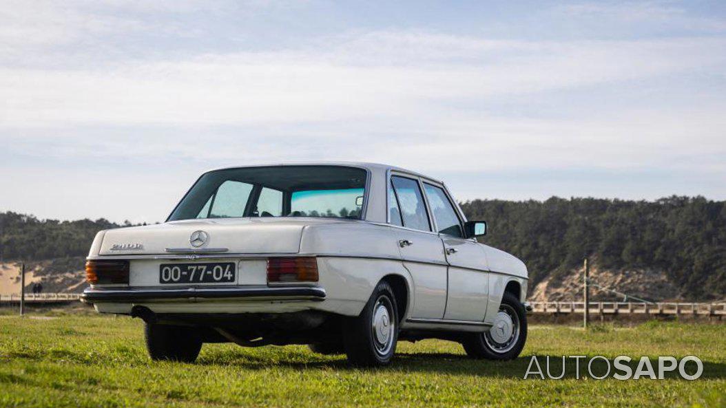 Mercedes-Benz 240 de 1974