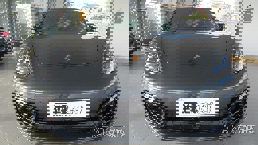 Porsche Panamera 4 E-Hybrid de 2021