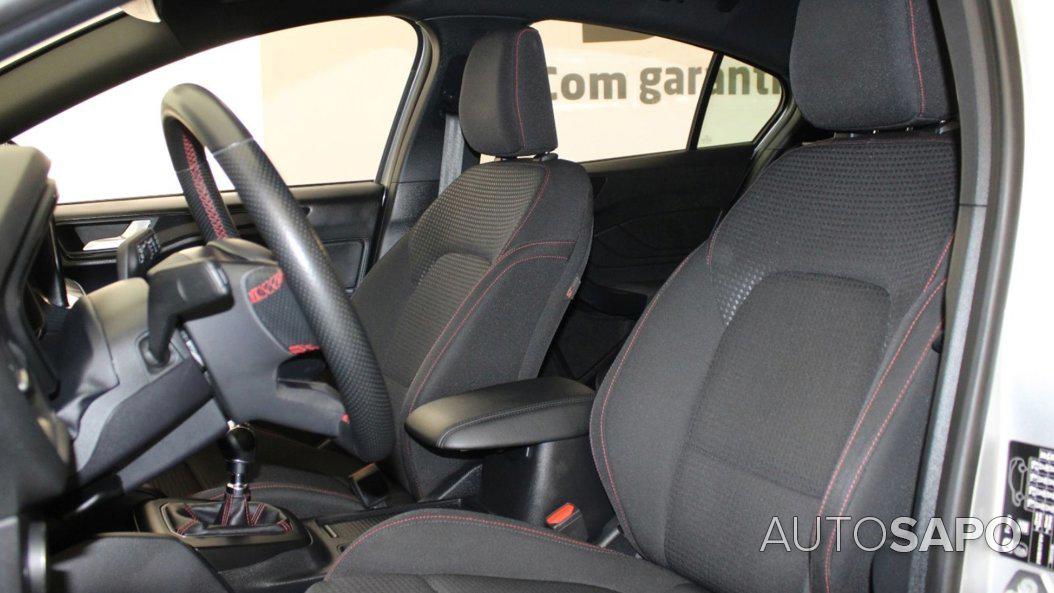 Ford Focus 1.0 EcoBoost MHEV ST-Line de 2022