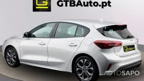 Ford Focus 1.0 EcoBoost MHEV ST-Line de 2022