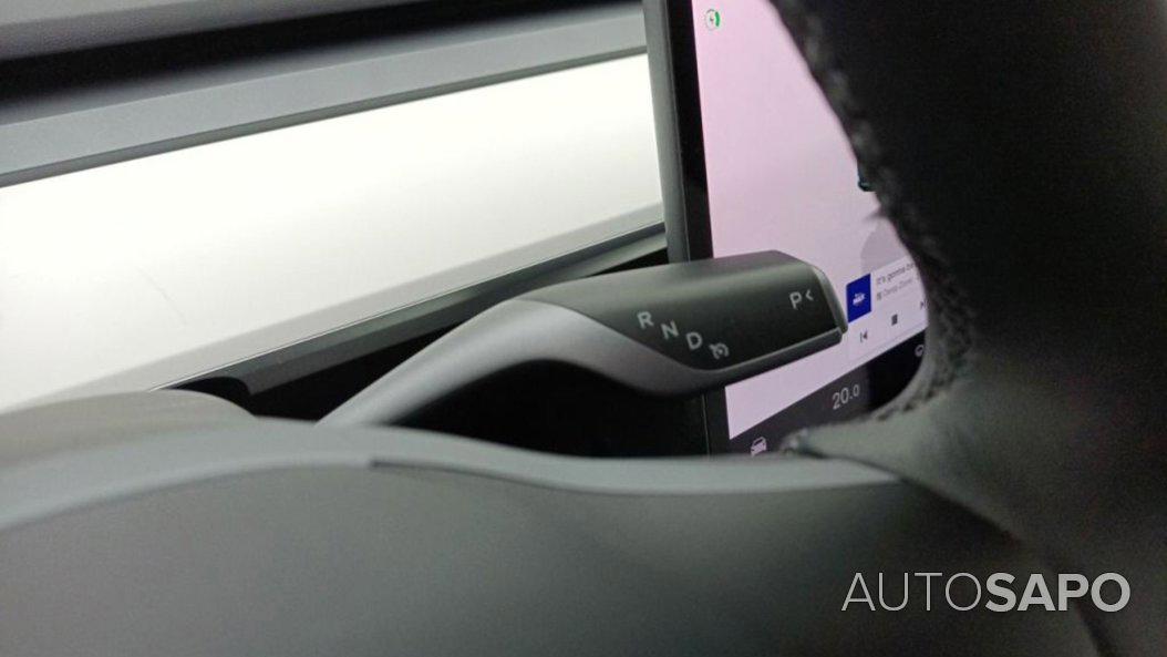 Tesla Model Y Long-Range Dual Motor AWD de 2024