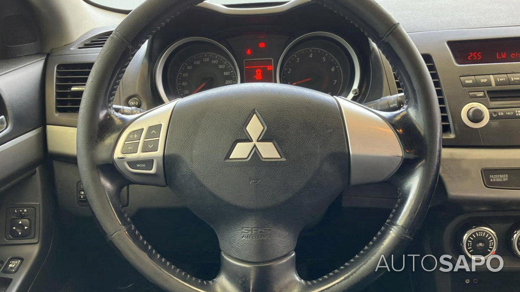 Mitsubishi Lancer 1.5 Invite de 2009