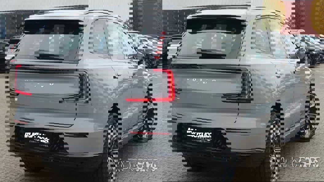Volvo EX90 de 2024