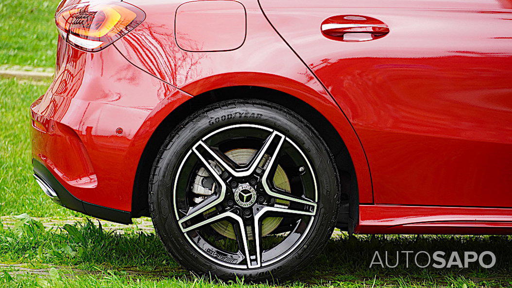 Mercedes-Benz Classe A 250 e AMG Line de 2021