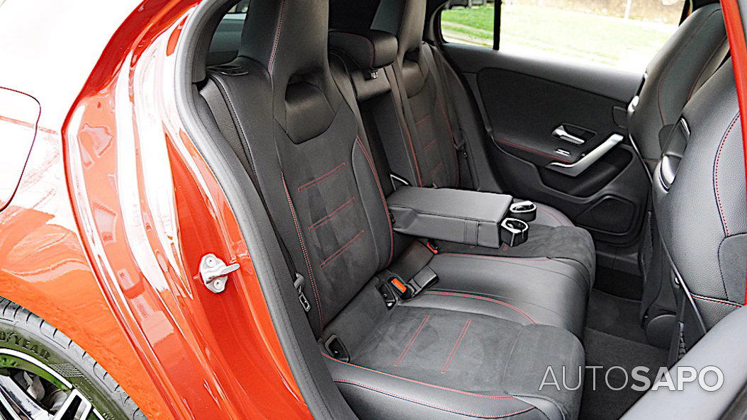 Mercedes-Benz Classe A 250 e AMG Line de 2021