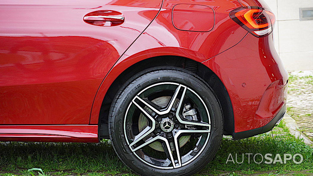 Mercedes-Benz Classe A 250 e AMG Line de 2021