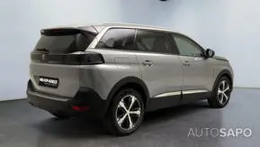 Peugeot 5008 de 2021