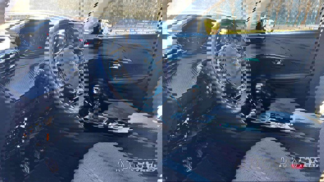 Peugeot 208 1.2 PureTech Allure de 2021