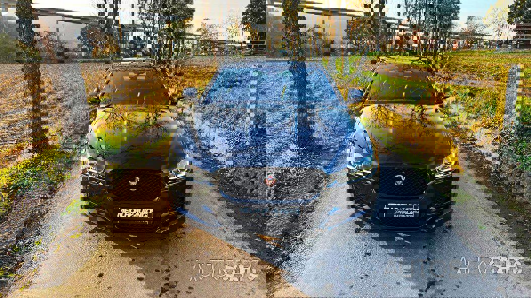 Jaguar XE 2.0 D R-Sport de 2015