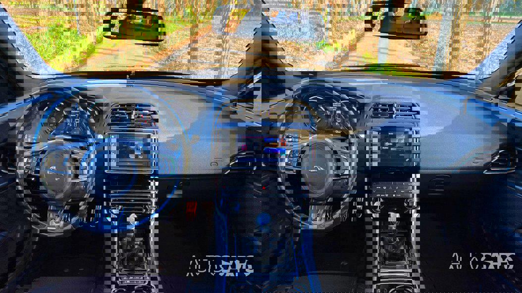 Jaguar XE 2.0 D R-Sport de 2015