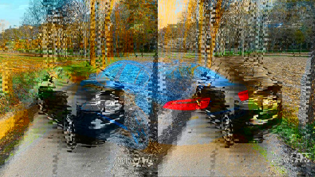 Jaguar XE 2.0 D R-Sport de 2015