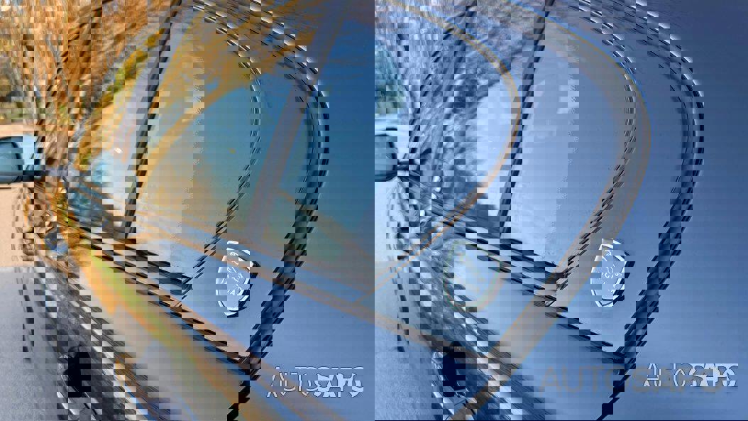 Jaguar XE 2.0 D R-Sport de 2015