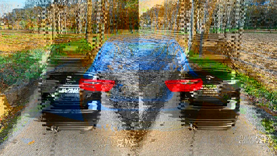Jaguar XE 2.0 D R-Sport de 2015