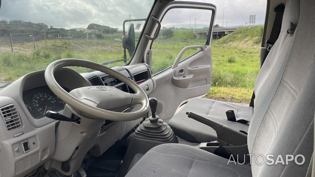 Toyota Dyna 3.0 D-4D M CD 35.33 de 2007