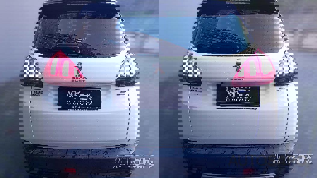 Peugeot 2008 1.2 PureTech Allure EAT6 de 2017