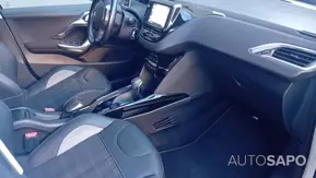 Peugeot 2008 1.2 PureTech Allure EAT6 de 2017