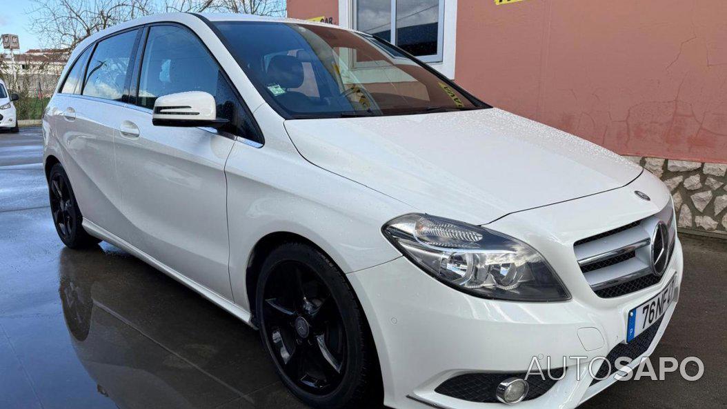 Mercedes-Benz Classe B 180 CDi BlueEfficiency Aut. de 2012