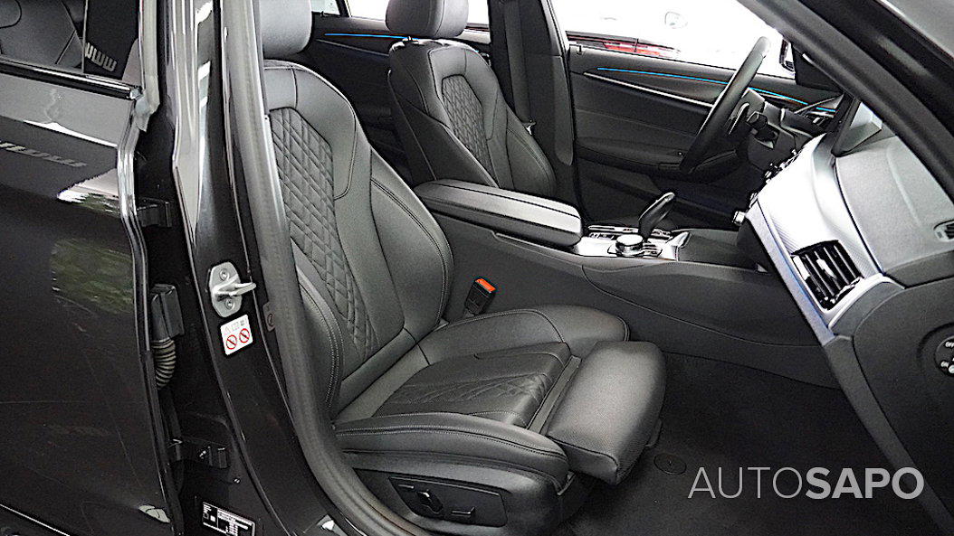 BMW Série 5 530 e iPerformance Pack M de 2023