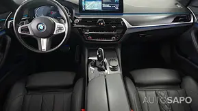 BMW Série 5 530 e iPerformance Pack M de 2023