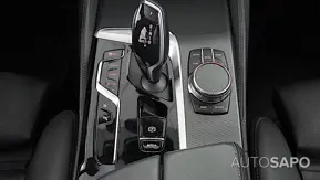 BMW Série 5 530 e iPerformance Pack M de 2023