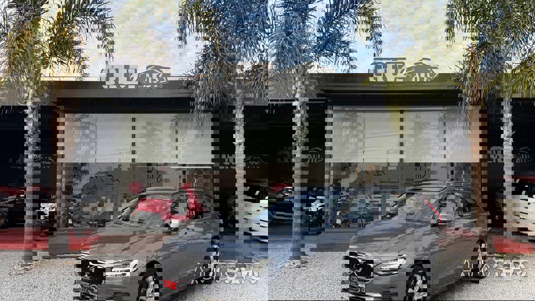 Volvo V90 2.0 D4 Momentum Geartronic de 2017