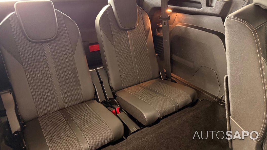 Peugeot 5008 1.2 PureTech Allure Pack EAT8 de 2024
