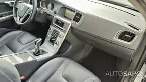 Volvo V60 Cross Country 2.0 D3 Momentum de 2018