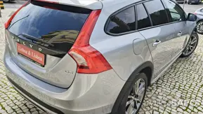 Volvo V60 Cross Country 2.0 D3 Momentum de 2018
