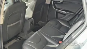 Volvo V60 Cross Country 2.0 D3 Momentum de 2018