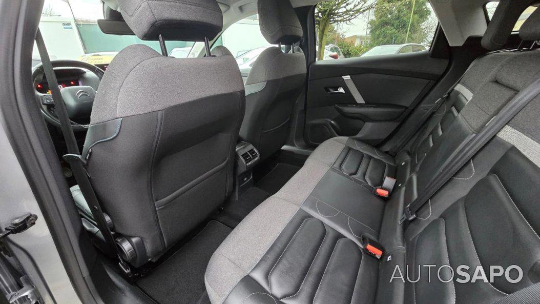 Citroen C4 1.2 PureTech Shine de 2021